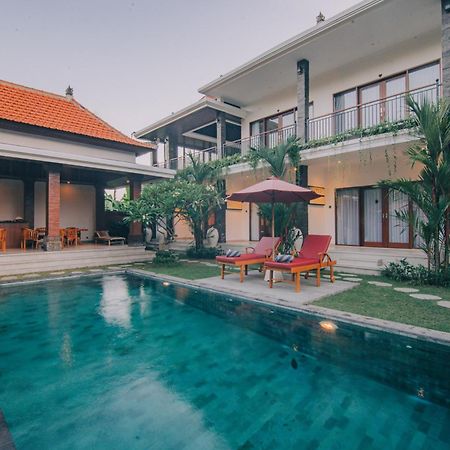 Cucukan Beach Guest House Payangan Esterno foto