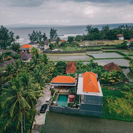 Cucukan Beach Guest House Payangan Esterno foto