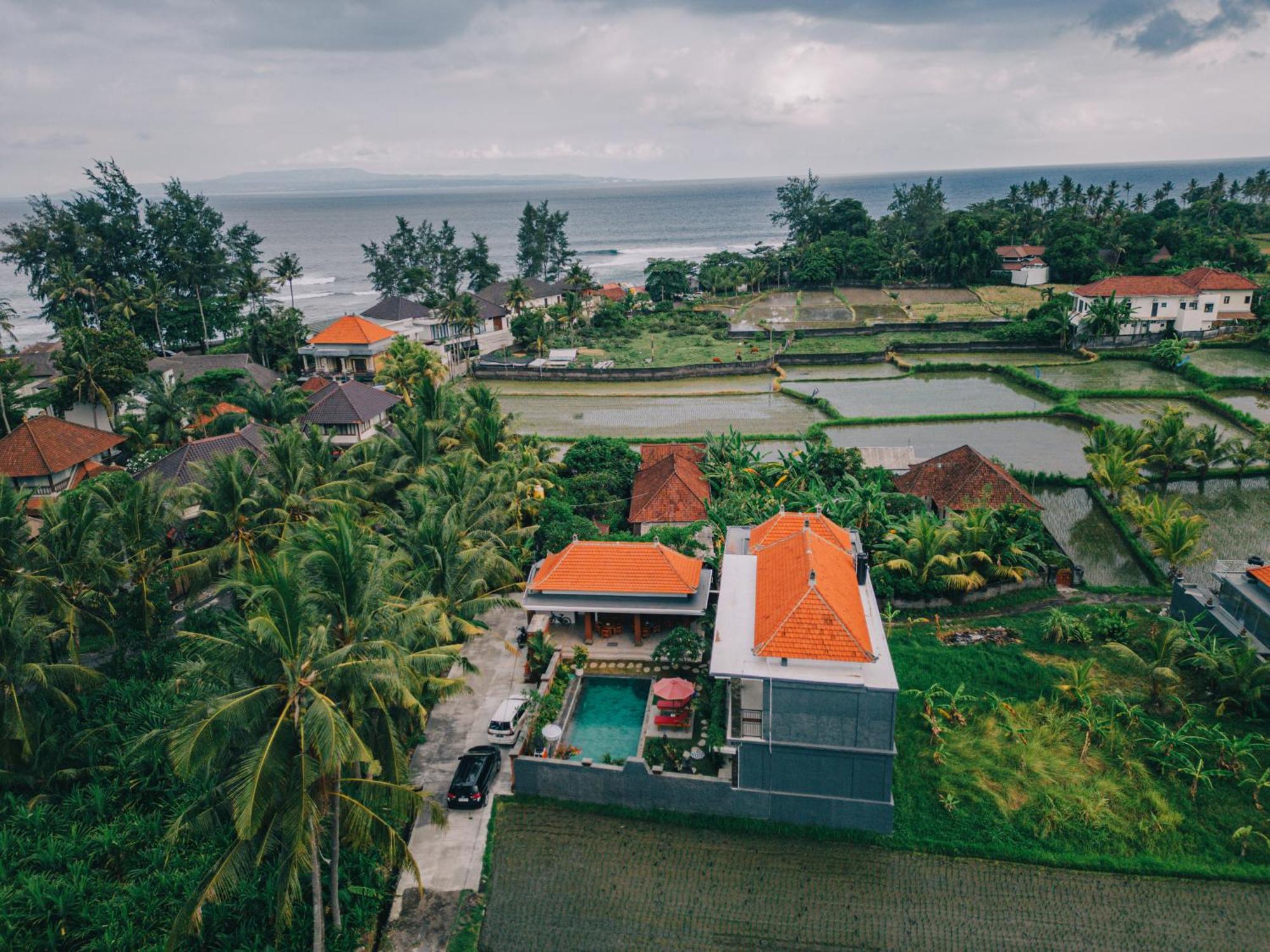 Cucukan Beach Guest House Payangan Esterno foto