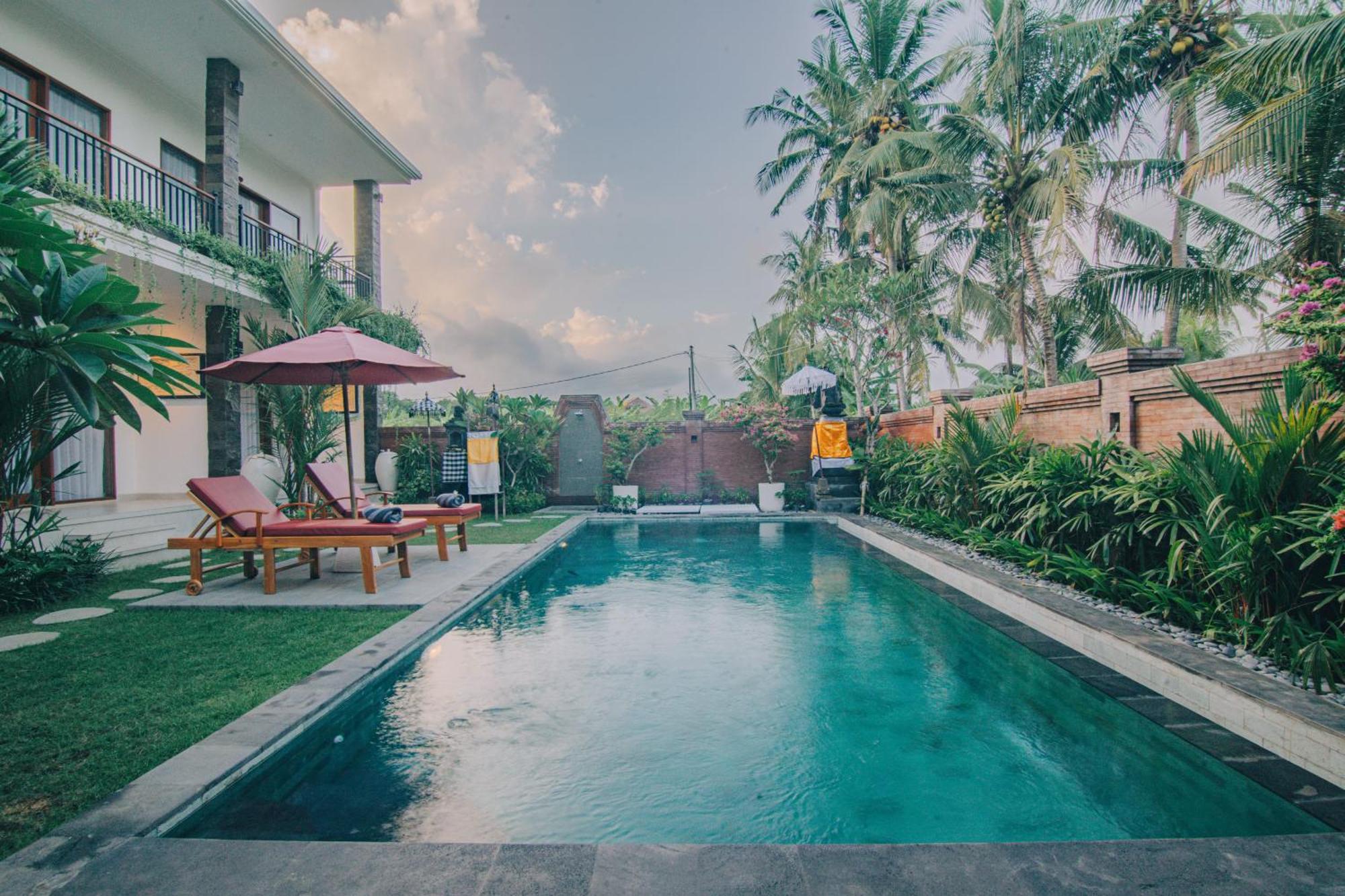 Cucukan Beach Guest House Payangan Esterno foto